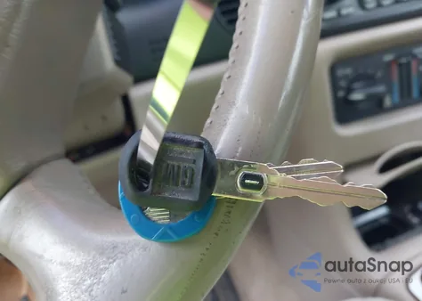 2001 Buick Regal Ls from USA, damaged, VIN 2G4WB52K011272713